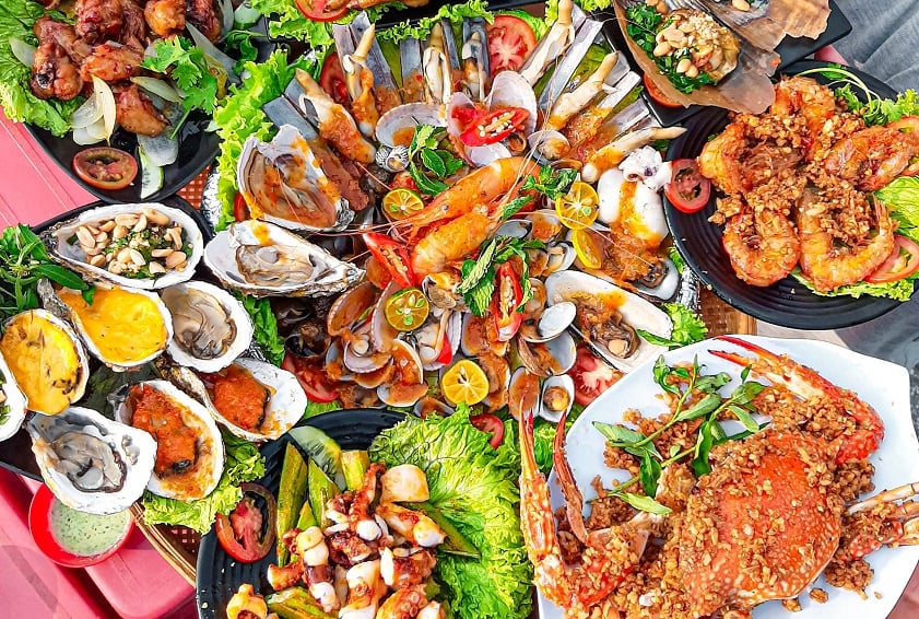 Người bệnh gút nên tránh ăn cá biển và hải sản